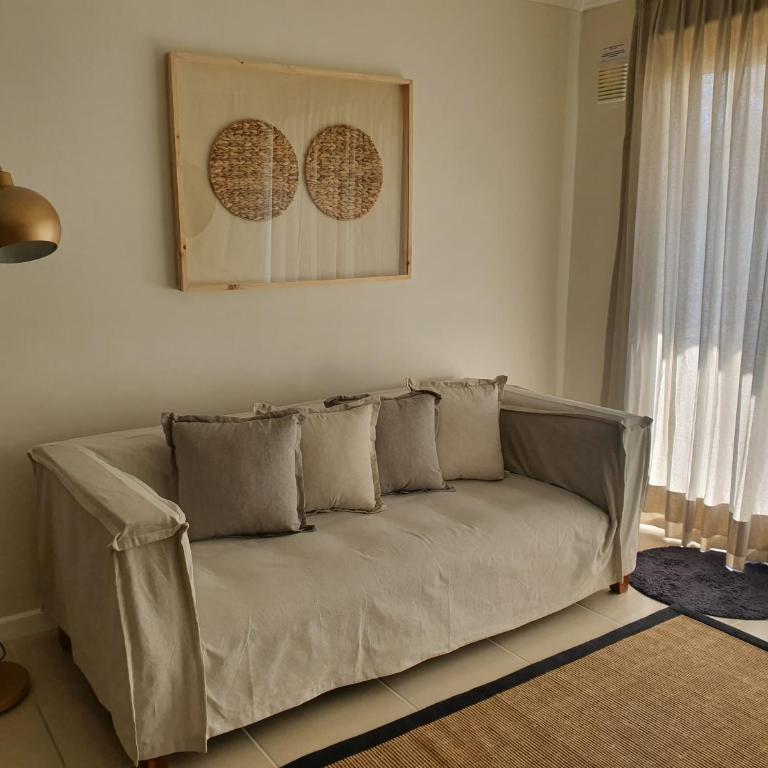 Hermoso Departamento - Three-Bedroom Apartment - 2