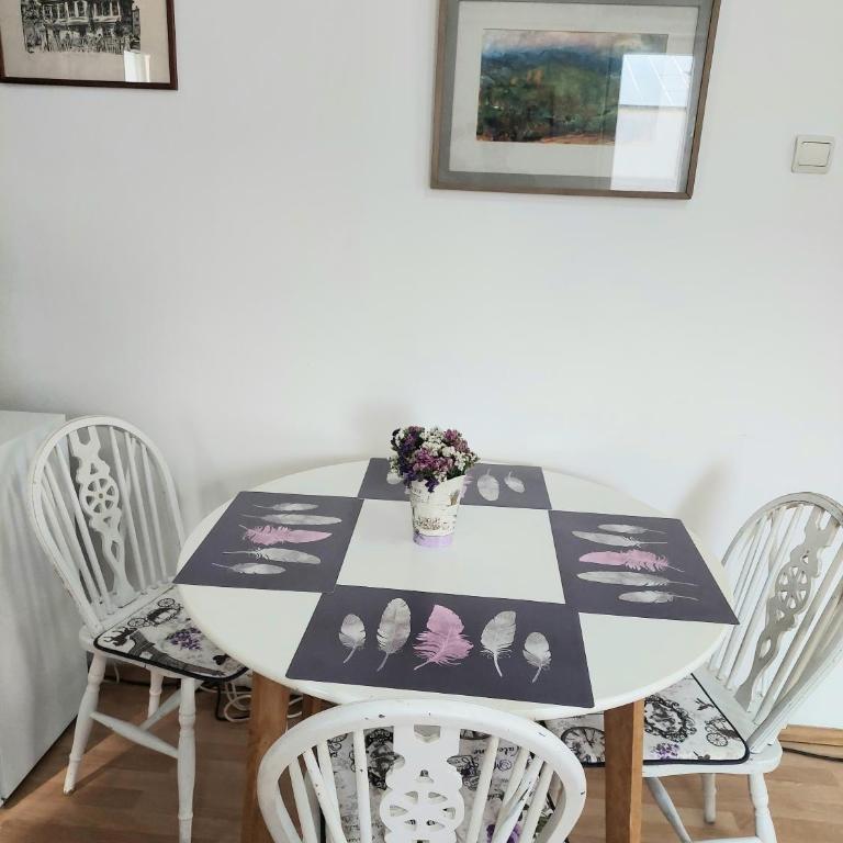 Apartment in the downtown - walking distance all attractions - Apartman sa 1 Spavaćom Sobom - 3