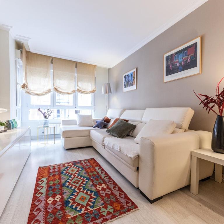 Precioso piso al lado de la playa - Apartamento de 3 dormitorios - 2