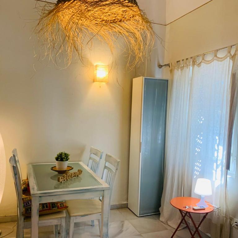 Lovely studio in Marbella close to Puente Romano - Apartamento de 1 dormitorio - 83