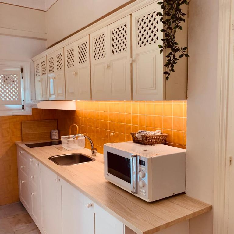 Lovely studio in Marbella close to Puente Romano - Apartamento de 1 dormitorio - 78