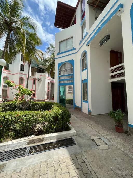 Confortable apartamento en hermoso condominio. - Apartamento de 2 dormitorios - 17