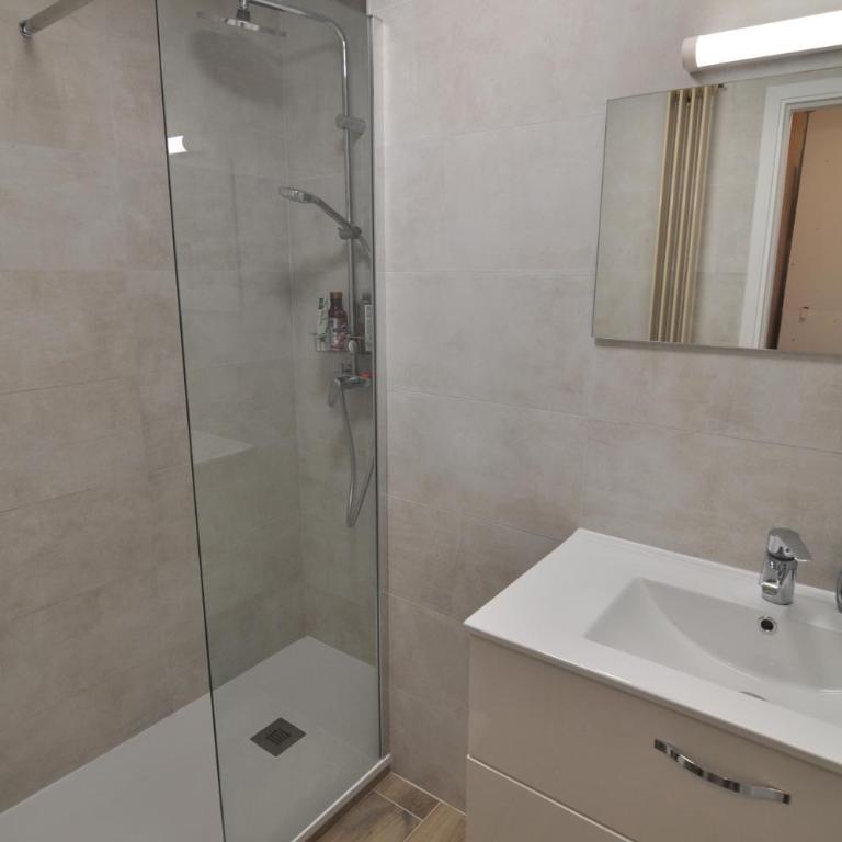 Albert 1er · Chic One-Bedroom Apartment with Parking - StayInAntibes - One-Bedroom Apartment - 14