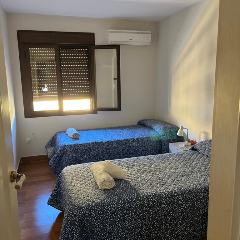 Apartamento en Luis Montoto, Nervión. Céntrico - Apartamento de 3 dormitorios - 48