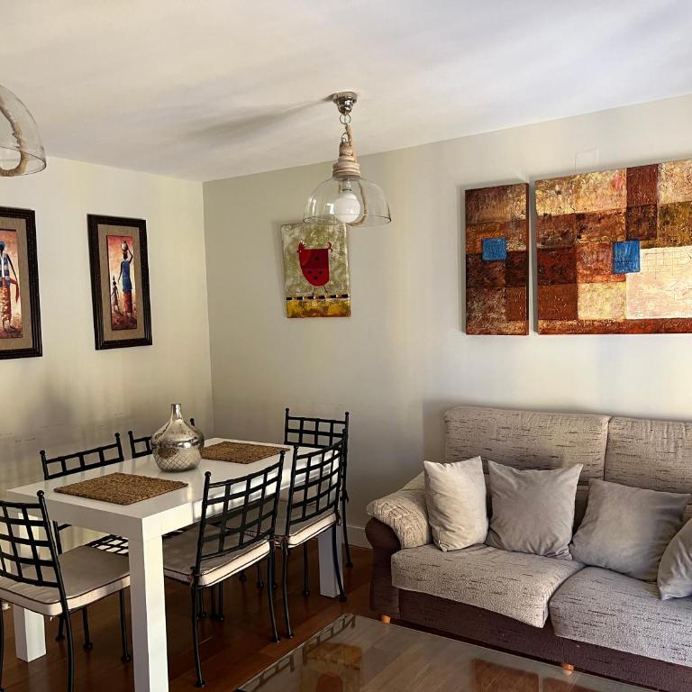 Apartamento en Luis Montoto, Nervión. Céntrico - Apartamento de 3 dormitorios - 40