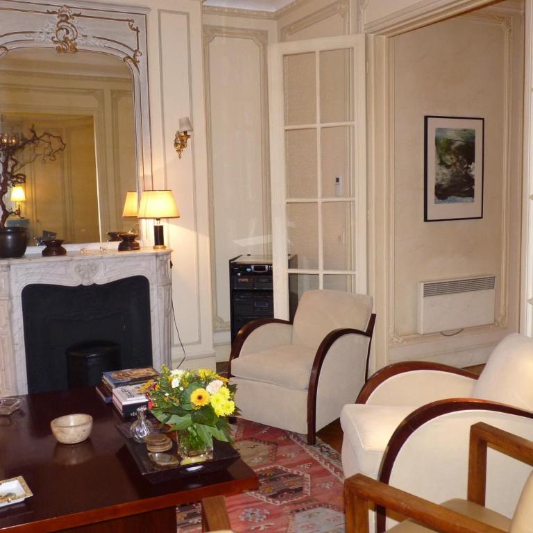 Prestigious 2 bedroom near Champs Elysées - Appartement - 8