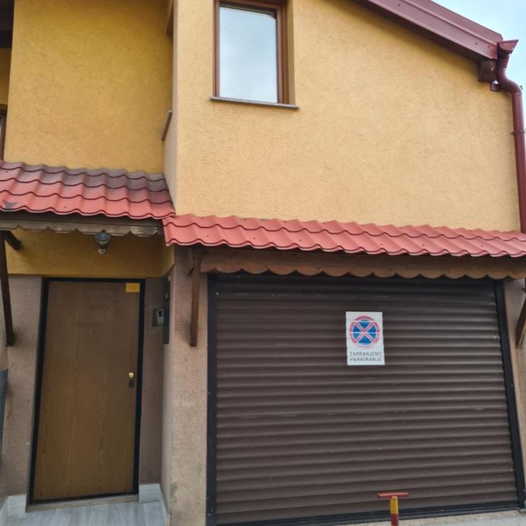 Apartman Yellow House - Apartman sa 2 Spavaće Sobe - 3
