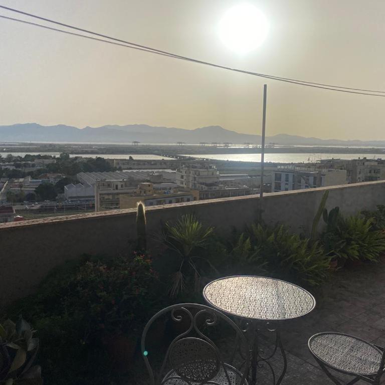 Appartamento panoramico Cagliari, I TRE GRILLI, centro - Three-Bedroom Apartment - 38