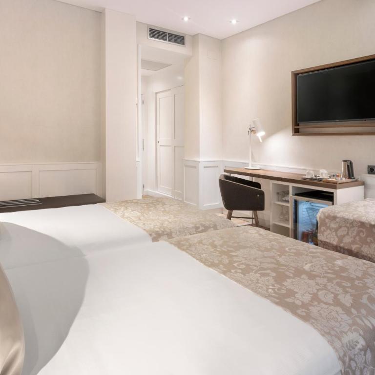 Catalonia Puerta del Sol - Habitación Triple - 1