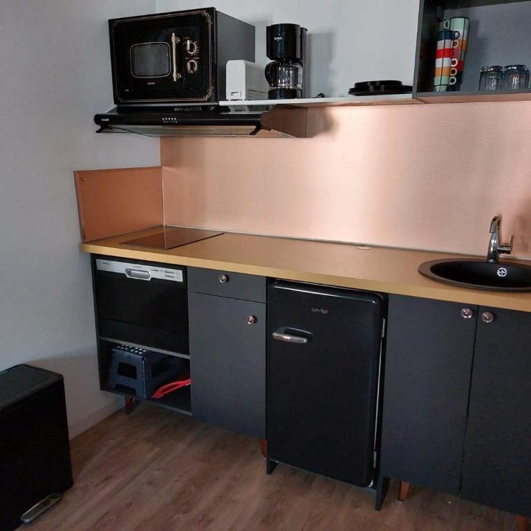 Superbe appartement, face à la vieille ville ! - Appartement 2 Chambres - 9