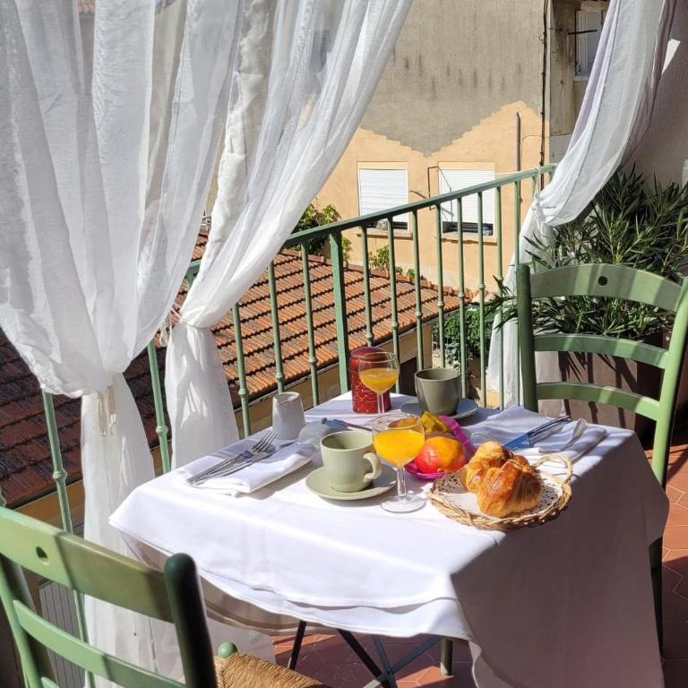 "L'ÎLOT" en plein cœur de Martigues - Appartement en Duplex - 53