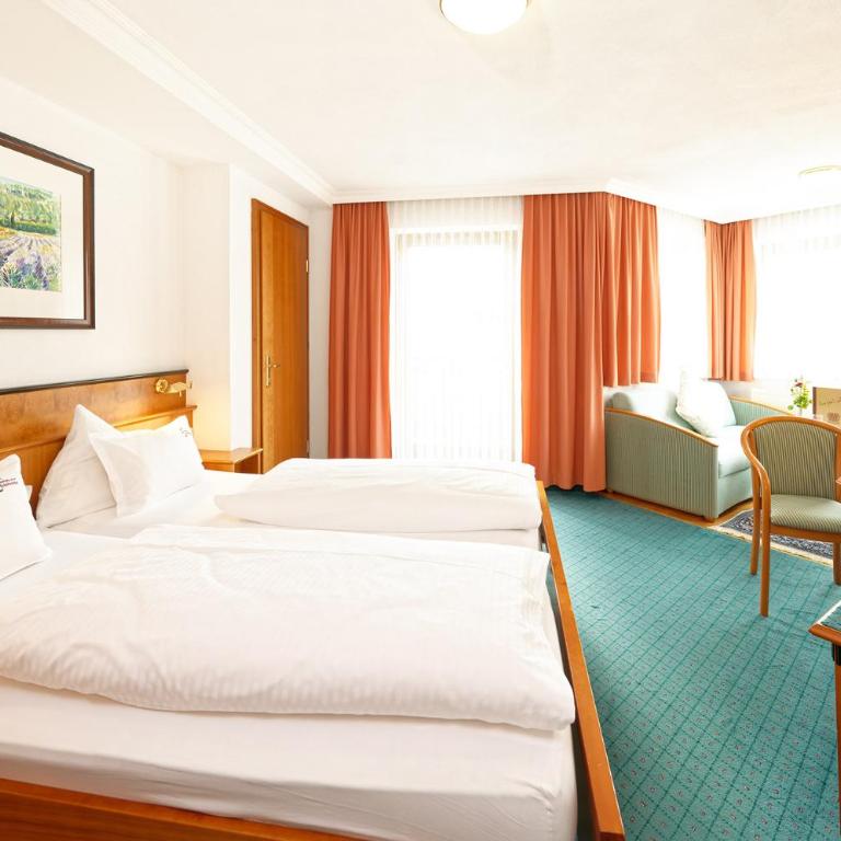Hotel Edelweiss - Deluxe Doppelzimmer mit Bad - 1