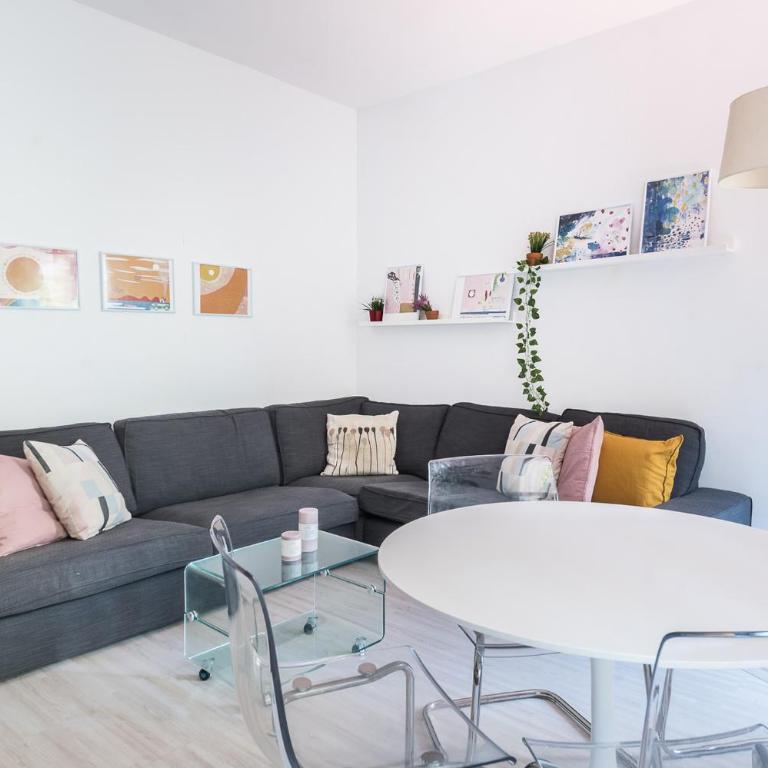 Spacious 3 bed Apt in the heart of Sant Antoni, Barcelona - Apartamento de 3 dormitorios - 3