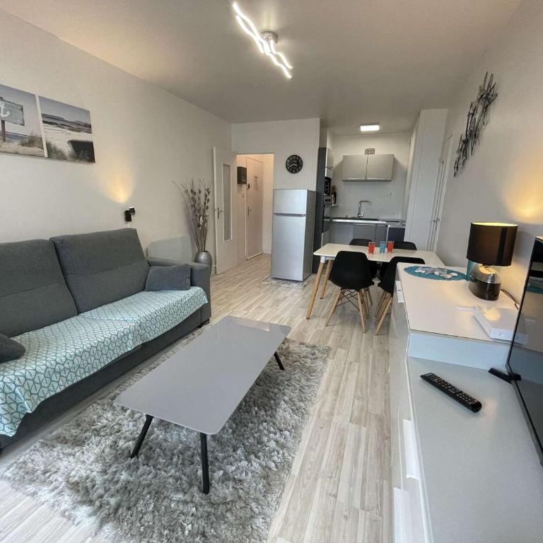 Appartement rénové 2 pièces, 4 couchages, parking, proche plage - Saint-Hilaire-de-Riez - FR-1-224C-121 - Appartement (4 Adultes) - 1