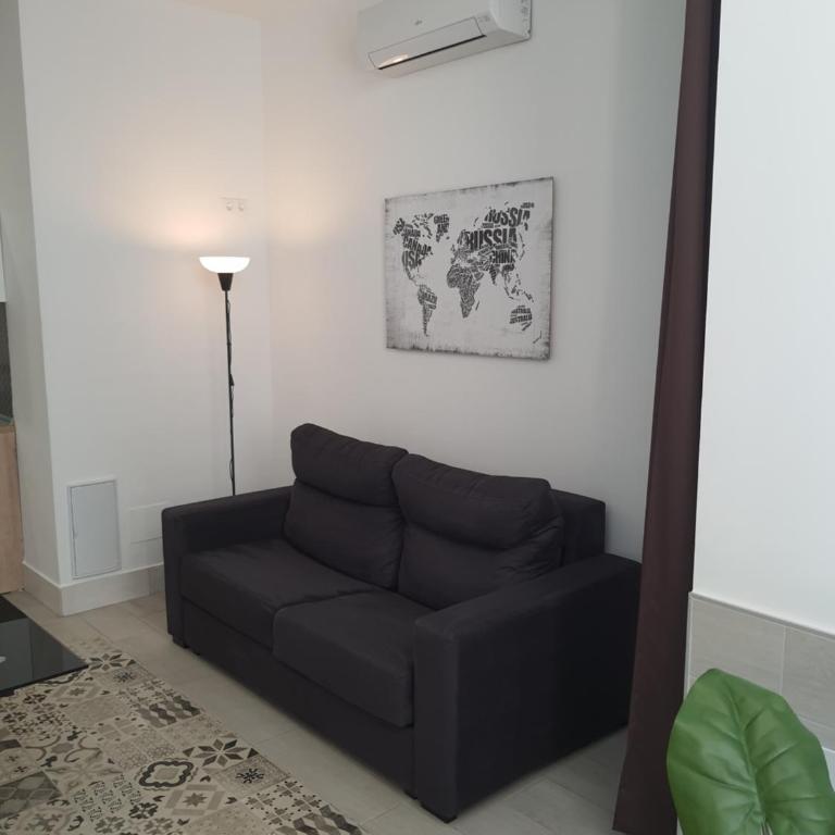 PISO ESTUPENDO a 3 min de la ESTACION DE TREN AVE y BUS - One-Bedroom Apartment - 5