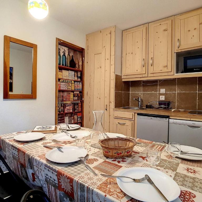 Appartement cosy au pied des pistes avec balcon, 6 pers - FR-1-344-767 - Apartment - 7
