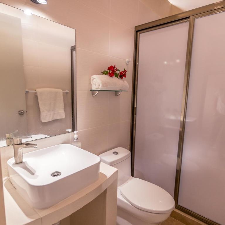 Azcapri Villa Boutique & Spa - Deluxe Queen Room - 5