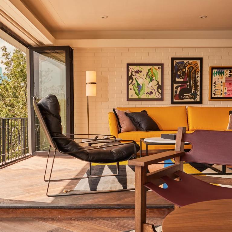Campos Polanco - Suite with Balcony - 1