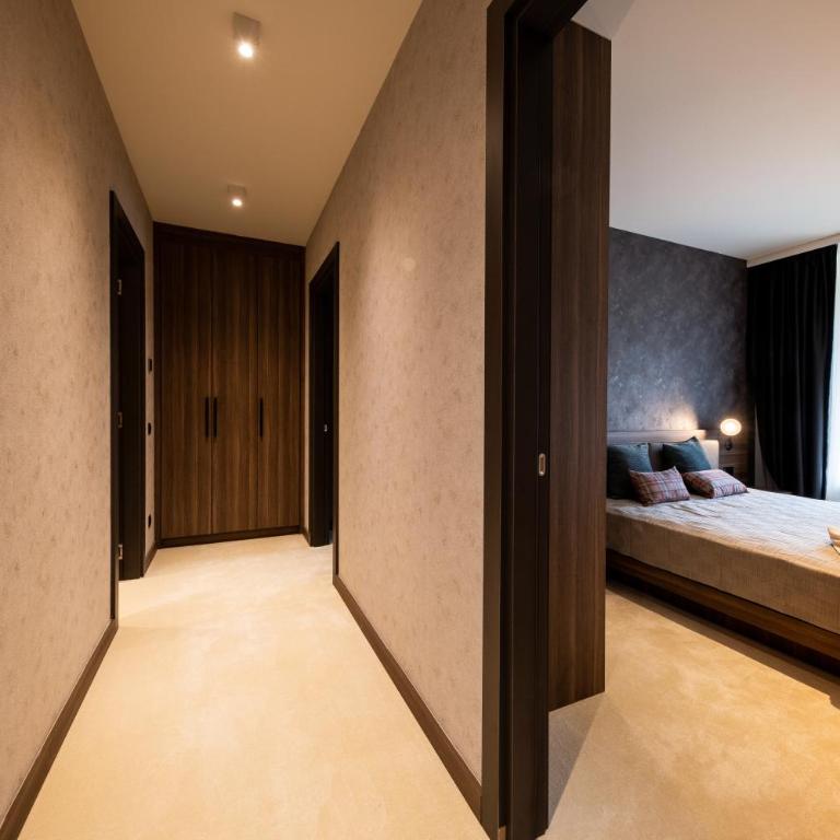 Aparthotel Woodside by Anaya - Two-Bedroom Apartment with Terrace - 11