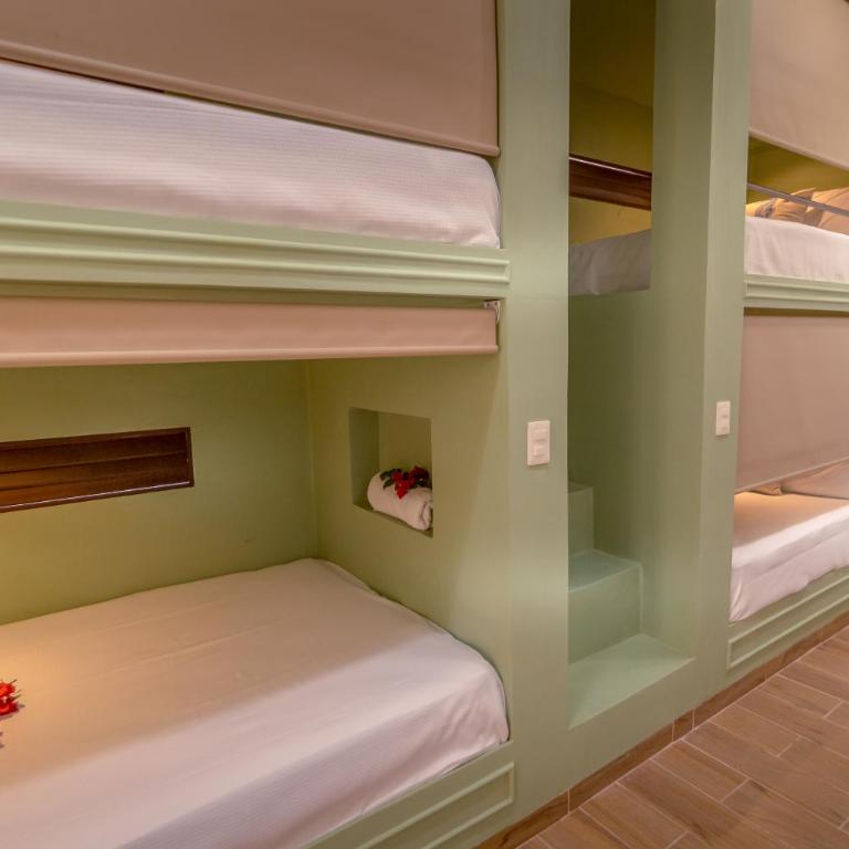 Azcapri Villa Boutique & Spa - Superior Quadruple Room - 20