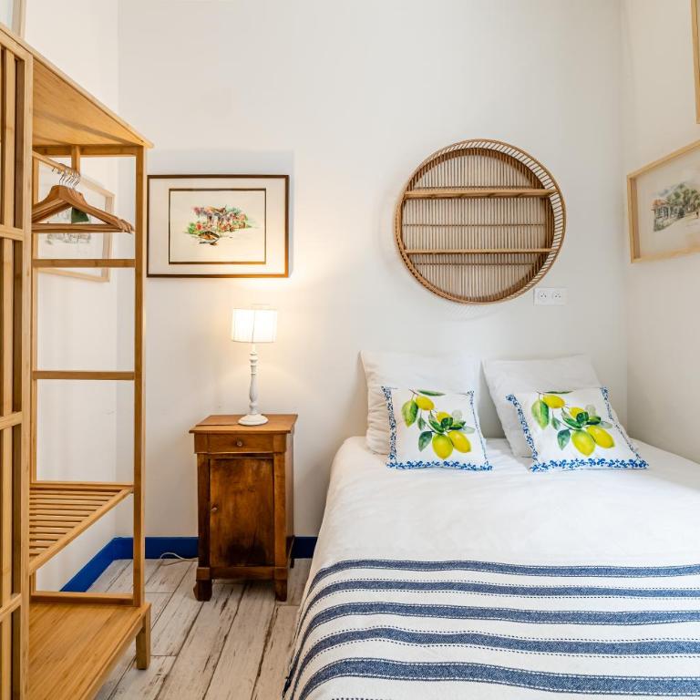 Le Grand Studio Bleu 25M2, 120m Vieux-Port , Clim ,Wifi, Accès autonome avec code - Studio - 7