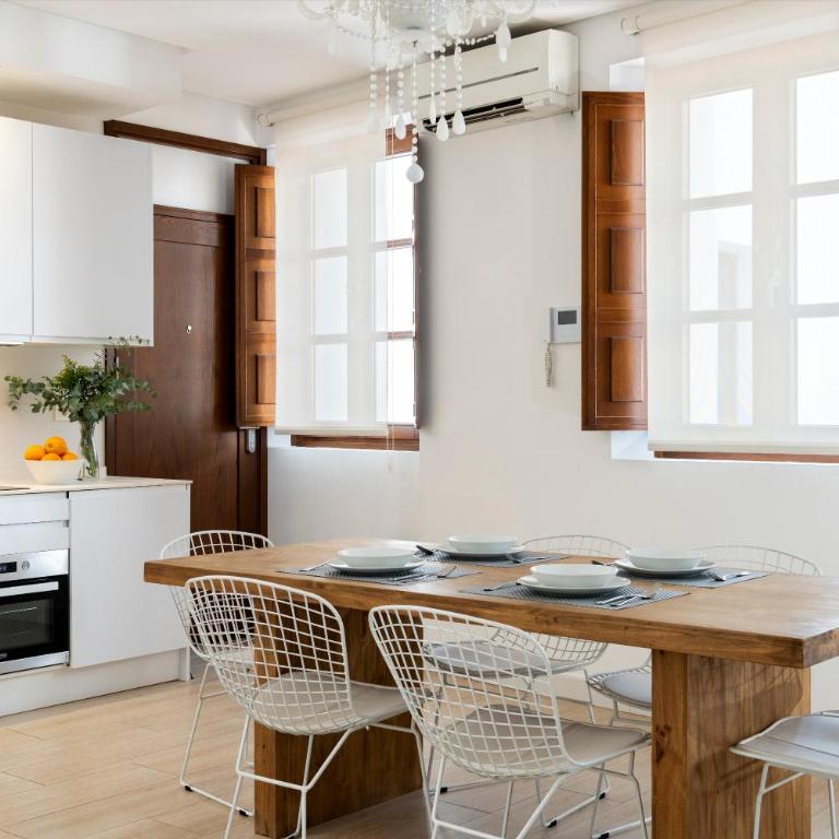 Palacio del siglo XVII frente a los Jardines de Murillo - Apartamento Deluxe - 11