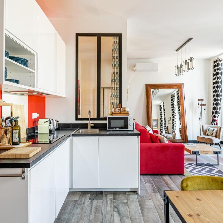 T2 Chic, Vue Vieux-Port et Notre Dame, Atypique, Calme, Clim, 48M2, Accès autonome avec code - Appartement - 14