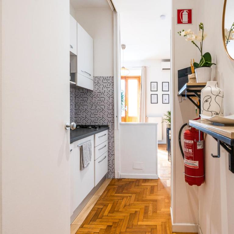 Colosseum House - Private Rooftop, Jacuzzi Hot Tub & View - Appartamento - 12