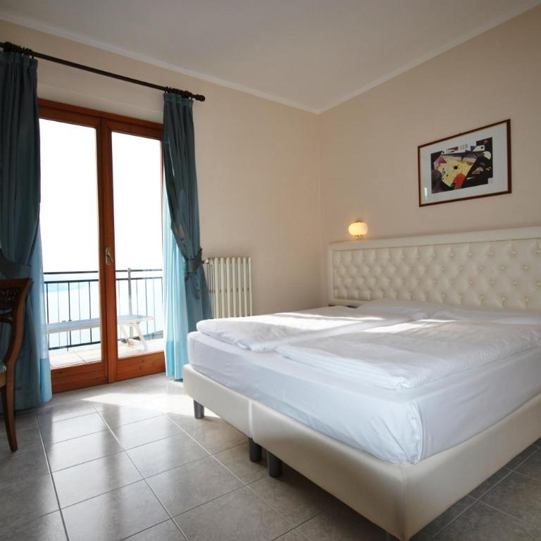 Hotel Gallo - Camera Superior Matrimoniale/Doppia con Letti Singoli con Vista Lago - 2
