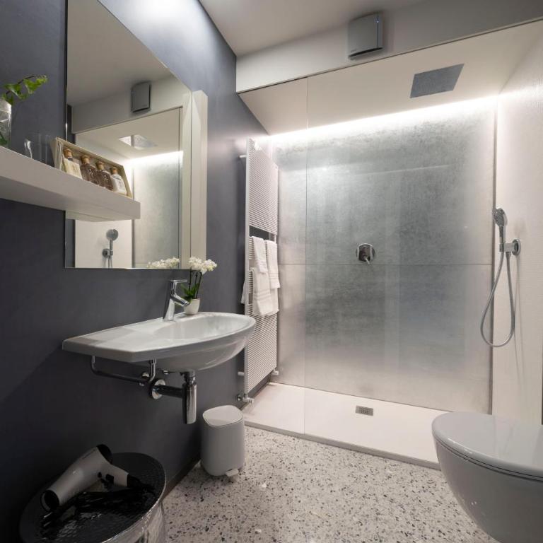 Mocenigo Grand Canal Luxury Suites - Studio with Garden View - 12