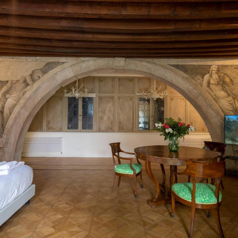 Mocenigo Grand Canal Luxury Suites - Apartment with Garden View - 15