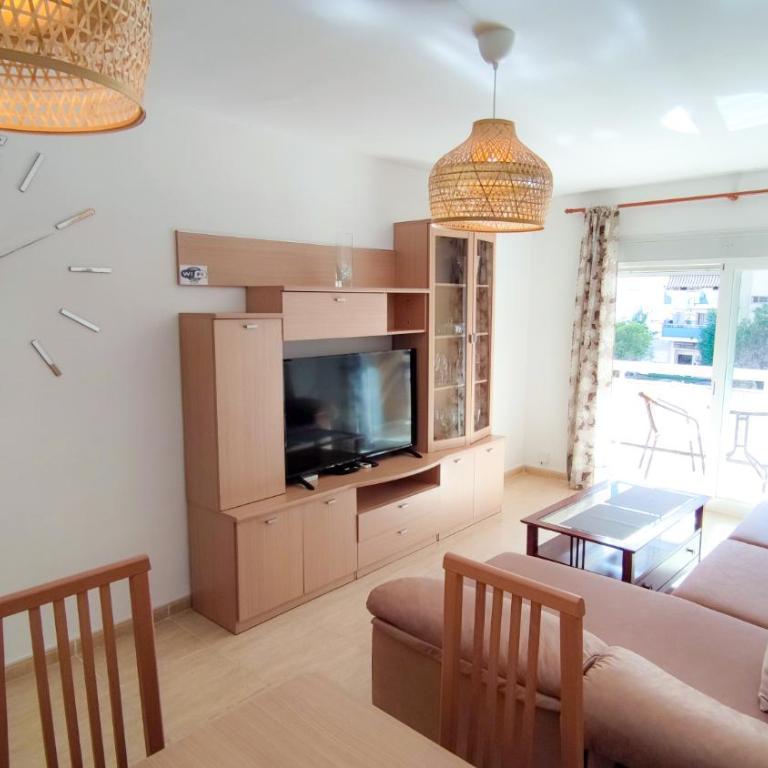 Nice Home Family - Alojamientos La Torre - Three-Bedroom Apartment - 13