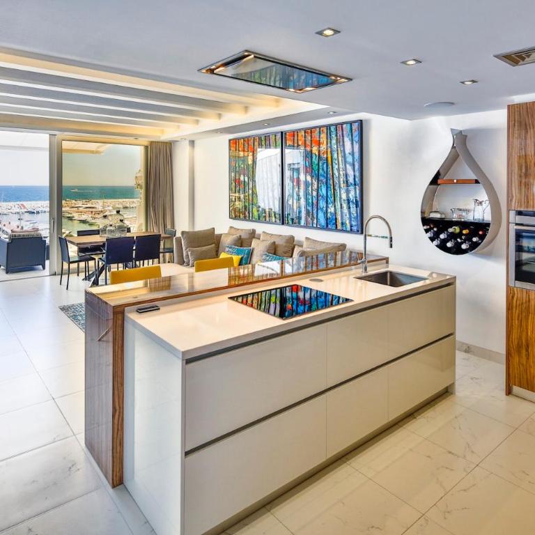 306 -Luxury Selection- Puerto Banus Marbella Front Line Penthouse - Two-Bedroom Apartment - 3