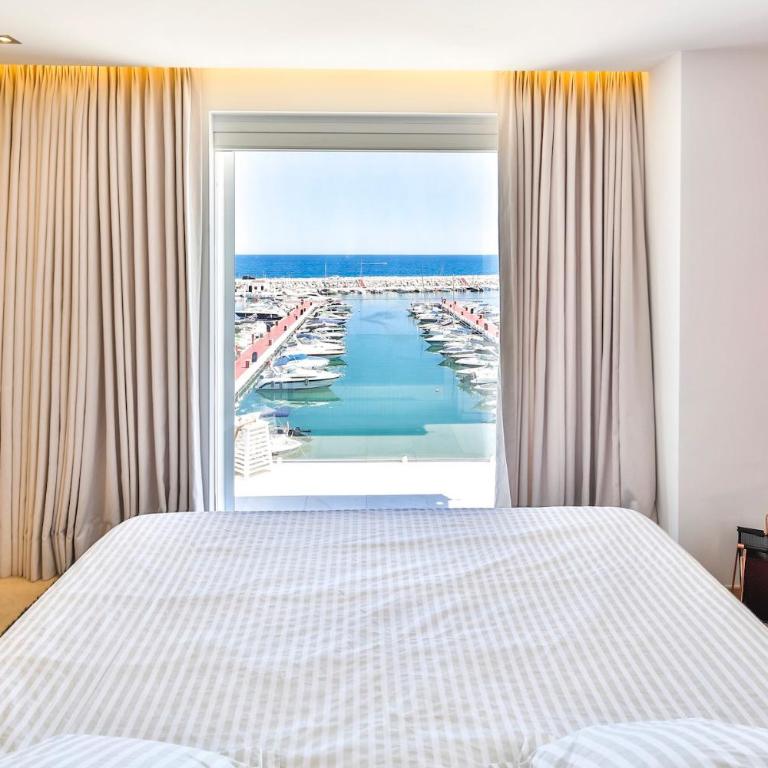306 -Luxury Selection- Puerto Banus Marbella Front Line Penthouse - Two-Bedroom Apartment - 29