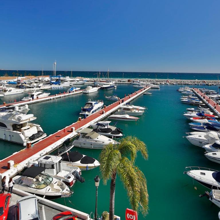 306 -Luxury Selection- Puerto Banus Marbella Front Line Penthouse - Two-Bedroom Apartment - 40