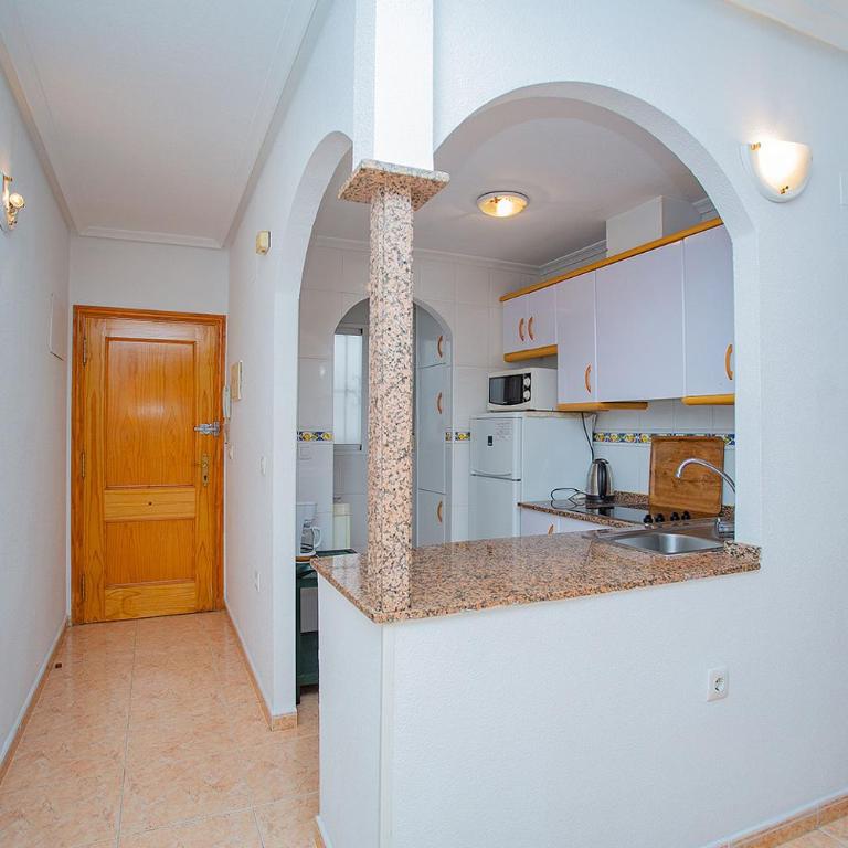 096 Pleasant Place Luis - Alicante Holiday - Apartment with Balcony - 6