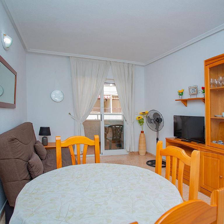 096 Pleasant Place Luis - Alicante Holiday - Apartment with Balcony - 9