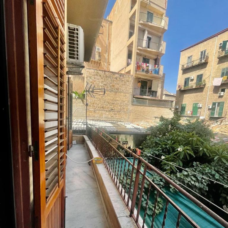 Apartament Dimora di Maury a due passi dai trasporti e da Ballarò - Casa con 3 Camere da Letto - 35