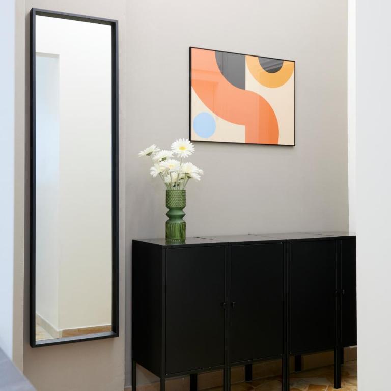 RED RIBBON - One-Bedroom Apartment - 1