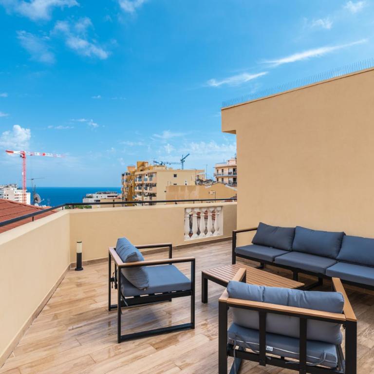 SUPERBE PENTHOUSE PROCHE MONACO GRANDE TERRASSE - Apartamento de 3 dormitorios - 24
