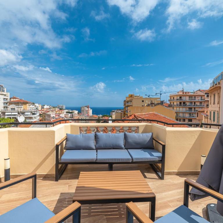 SUPERBE PENTHOUSE PROCHE MONACO GRANDE TERRASSE - Apartamento de 3 dormitorios - 1