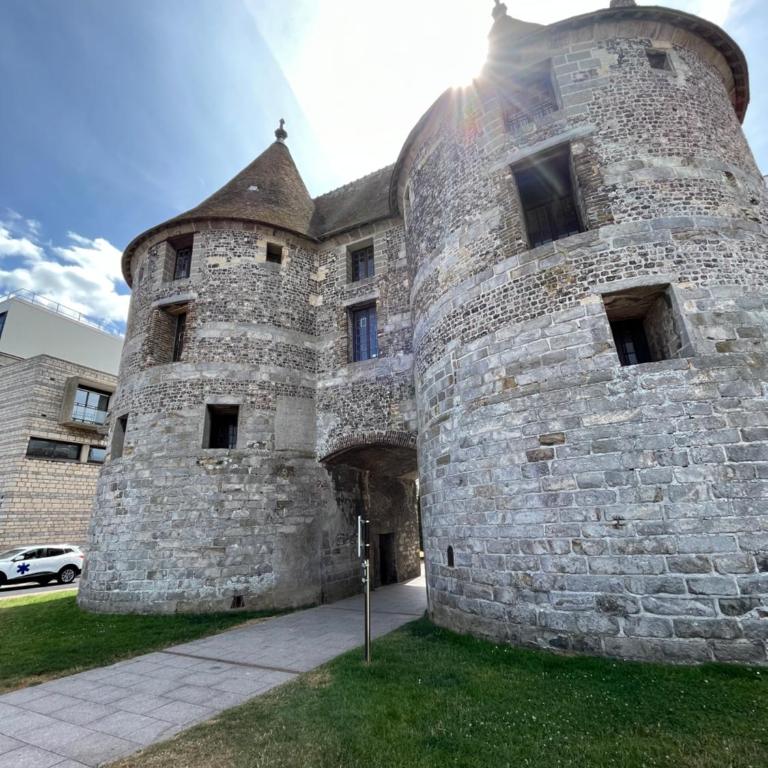 Le Gîte du Petit Buccin à 2 mn de la mer. - Appartement 2 Chambres - 24
