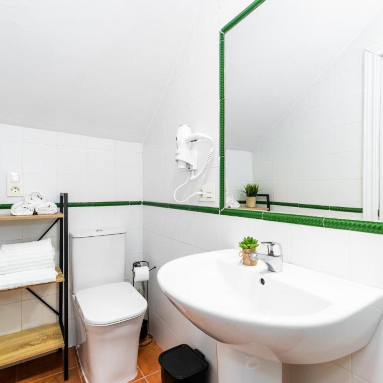 Brisas del Albaicín I, By DaiMar - One-Bedroom Apartment - 45