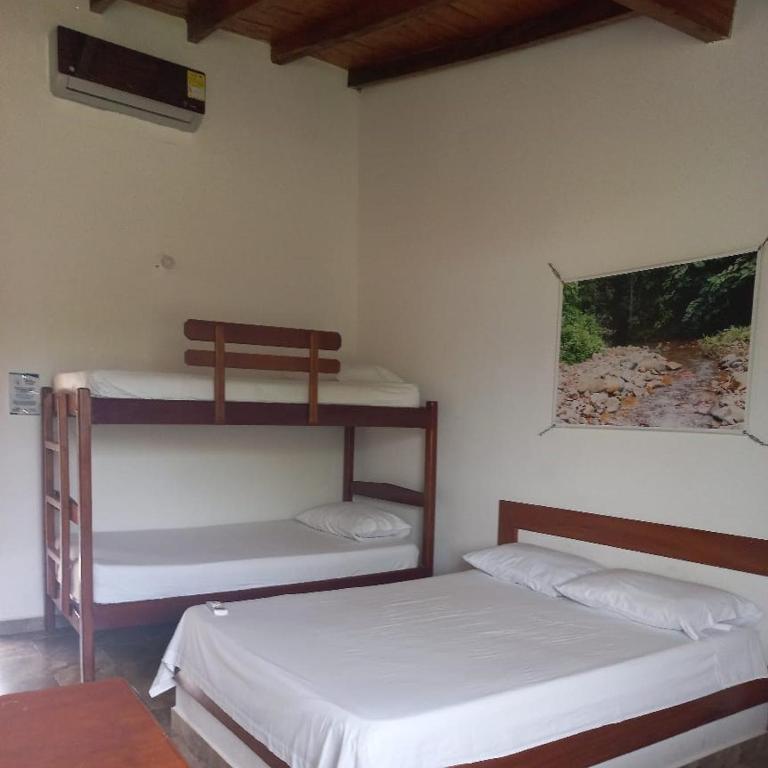 Hotel Mares Capurganá - Habitación Cuádruple Estándar - 1