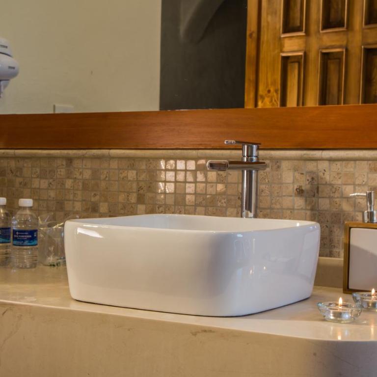 Guayaba Inn Boutique Hotel - Deluxe Twin Room - 8