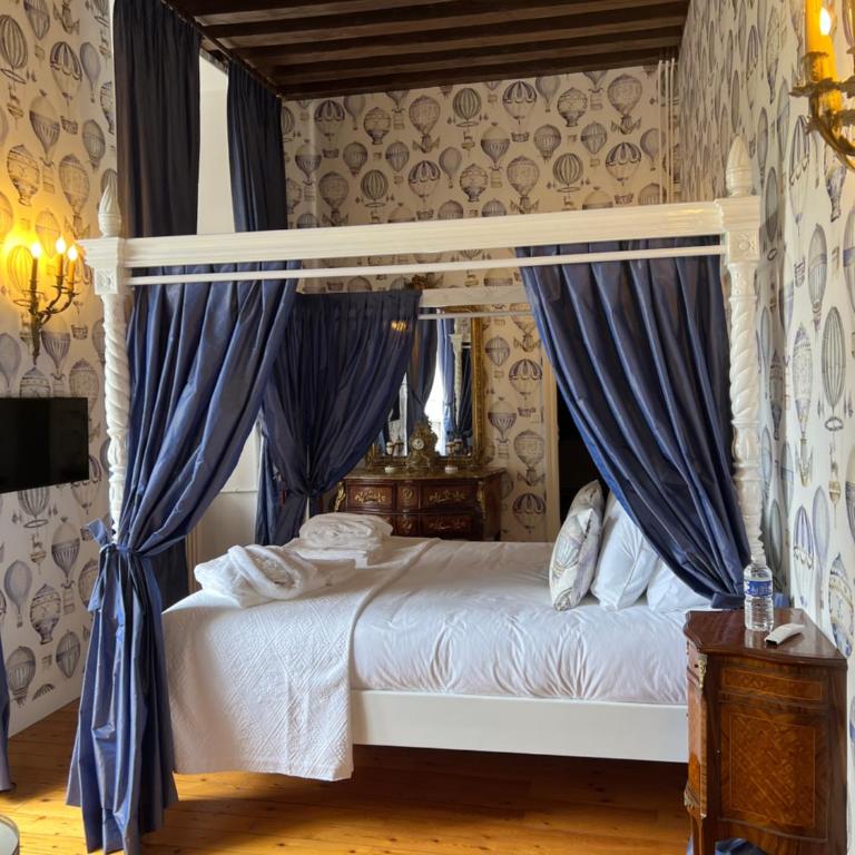 24H LE MANS Château de Lauresse chambres d'hôtes Luxe, avec services - Chambre Double avec Salle de Bains Privative - 1