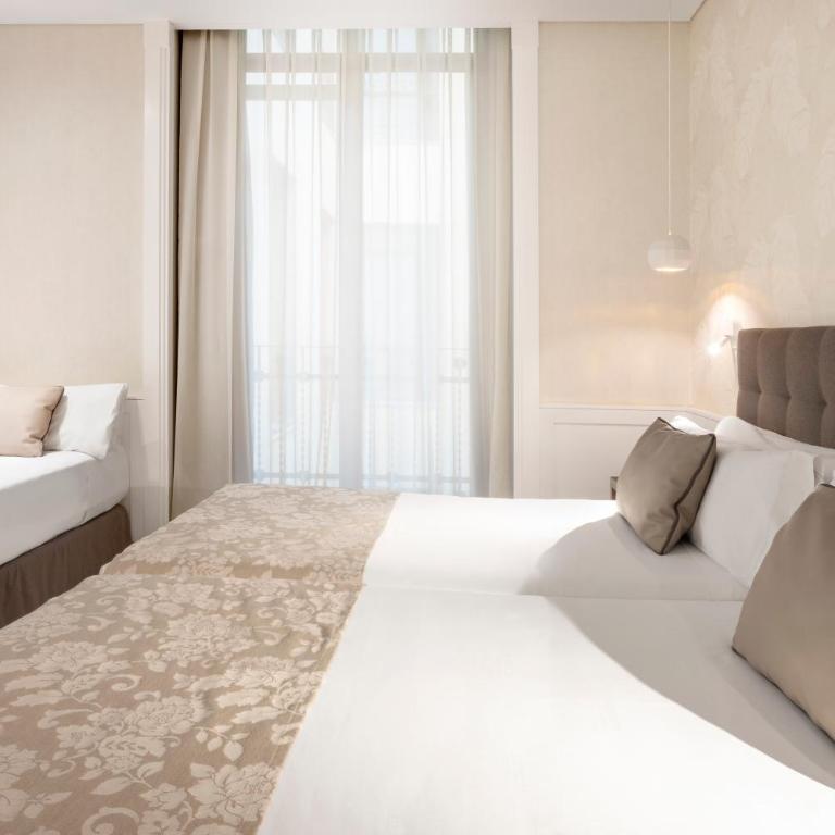 Catalonia Puerta del Sol - Habitación Triple - 2