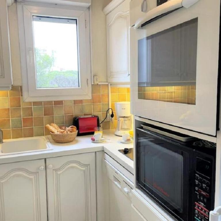 Appartement "La Détente" St Raphaël, au calme, vue piscine, climatisé - Apartment mit 1 Schlafzimmer - 8