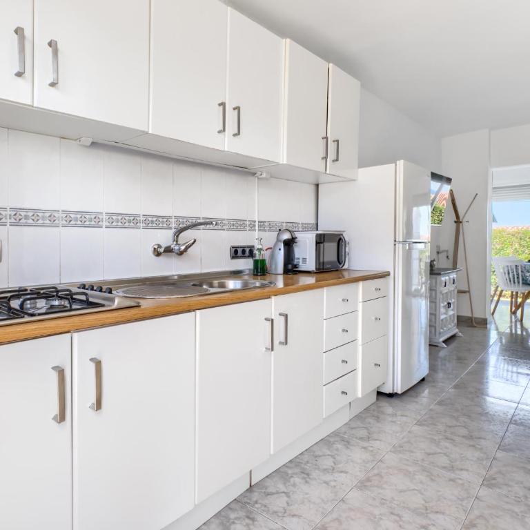 GORGEOUS 31 LA GAVIOTA, ALCANTARA, WiFi, POOL - Estudio con cama extragrande - 12