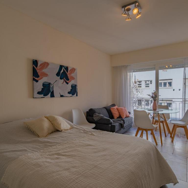 Berlina Hermoso ambiente c/balcón a la calle - Apartamento Estudio - 1